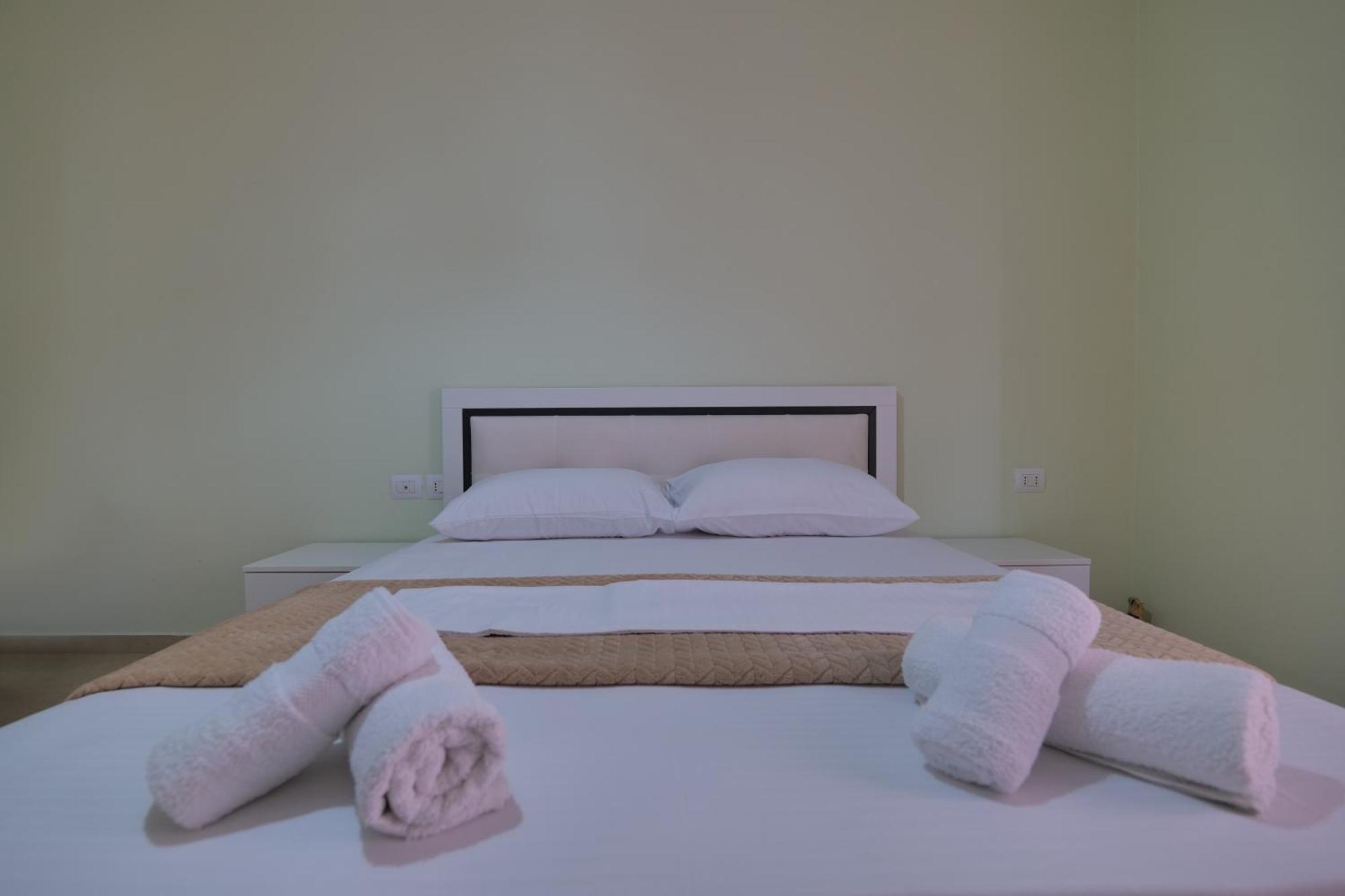 Noel Sea View Apartments Sarandë Exterior foto
