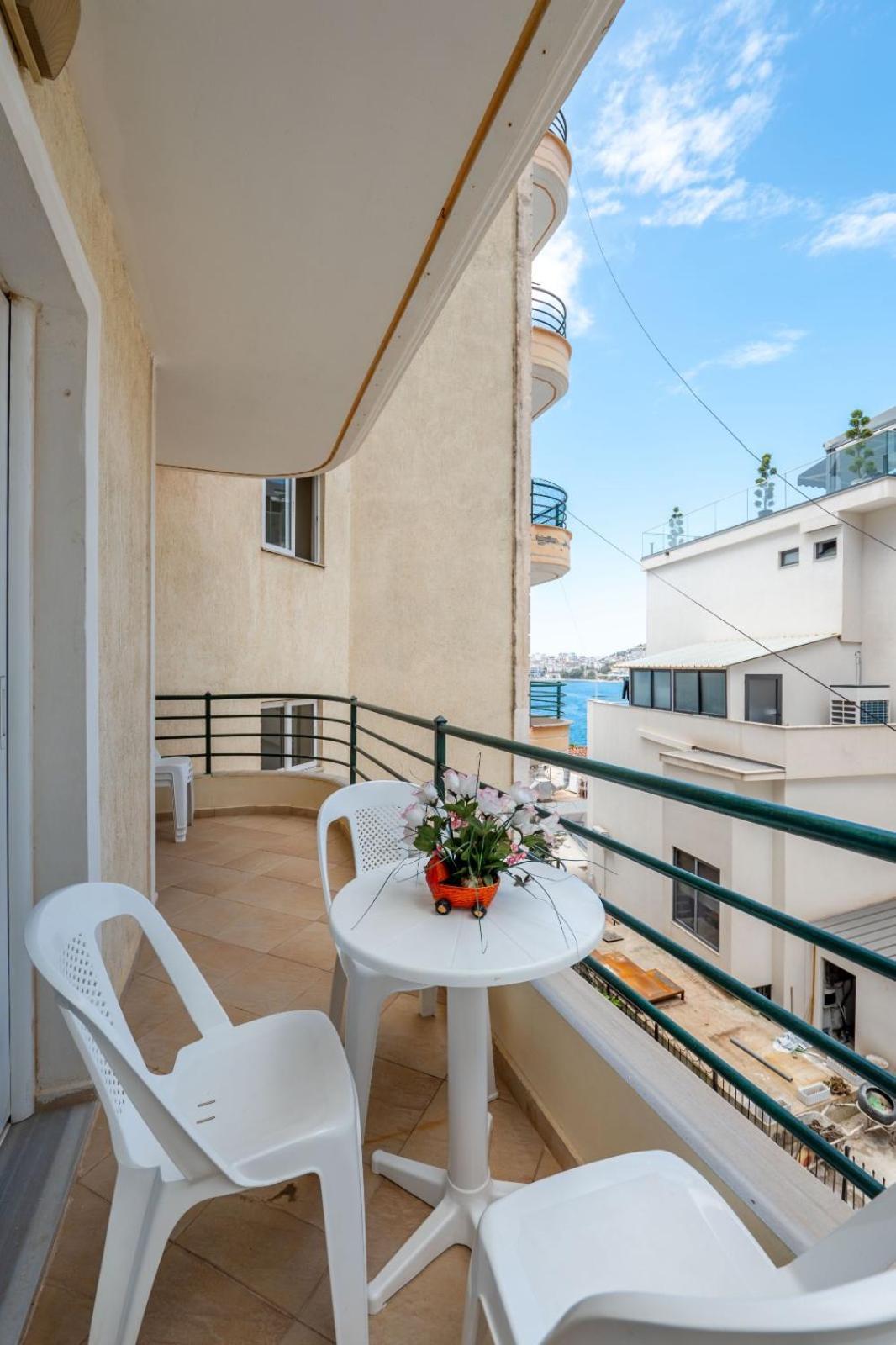 Noel Sea View Apartments Sarandë Exterior foto
