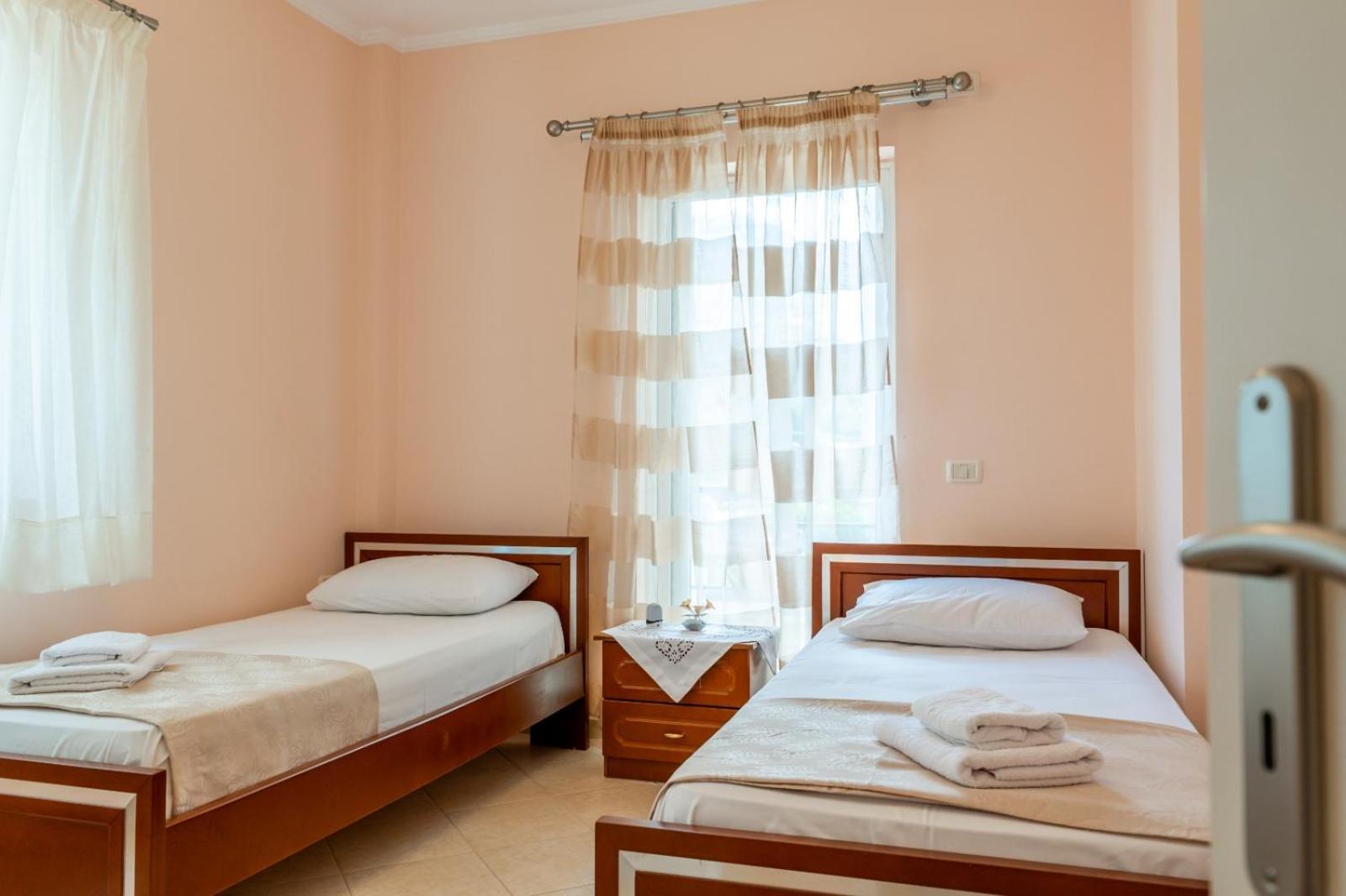 Noel Sea View Apartments Sarandë Exterior foto