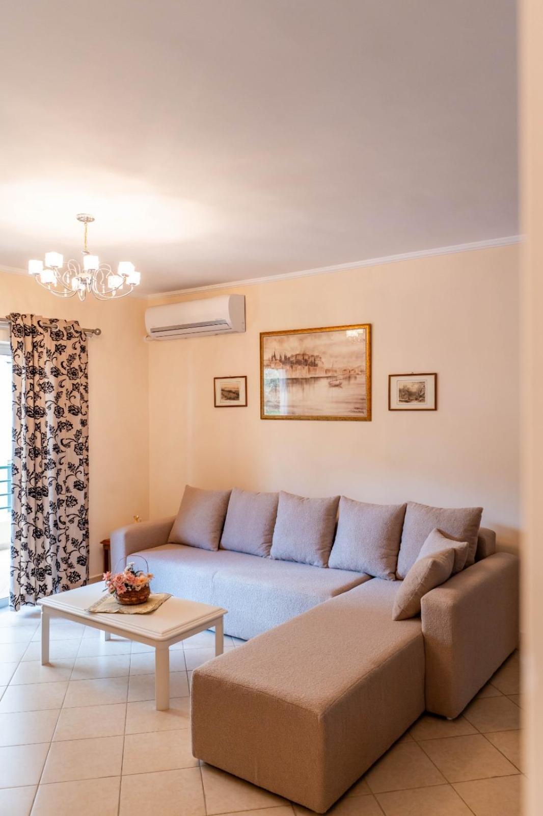 Noel Sea View Apartments Sarandë Exterior foto